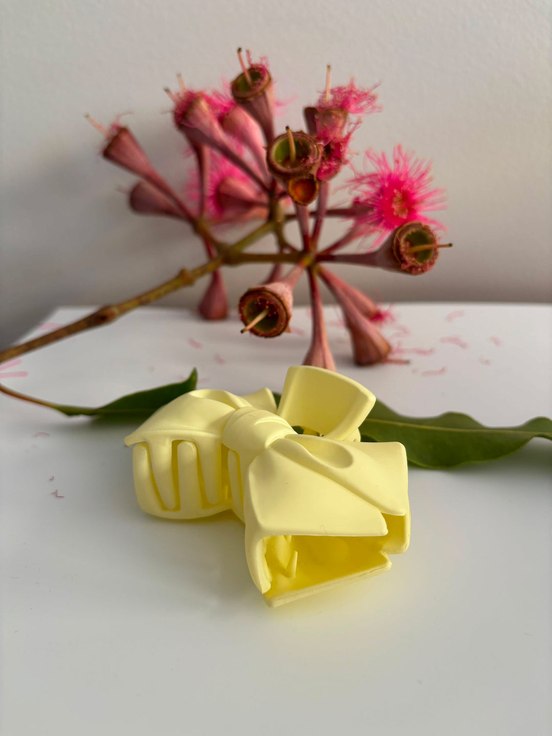 Cream Bow - Hair Claw