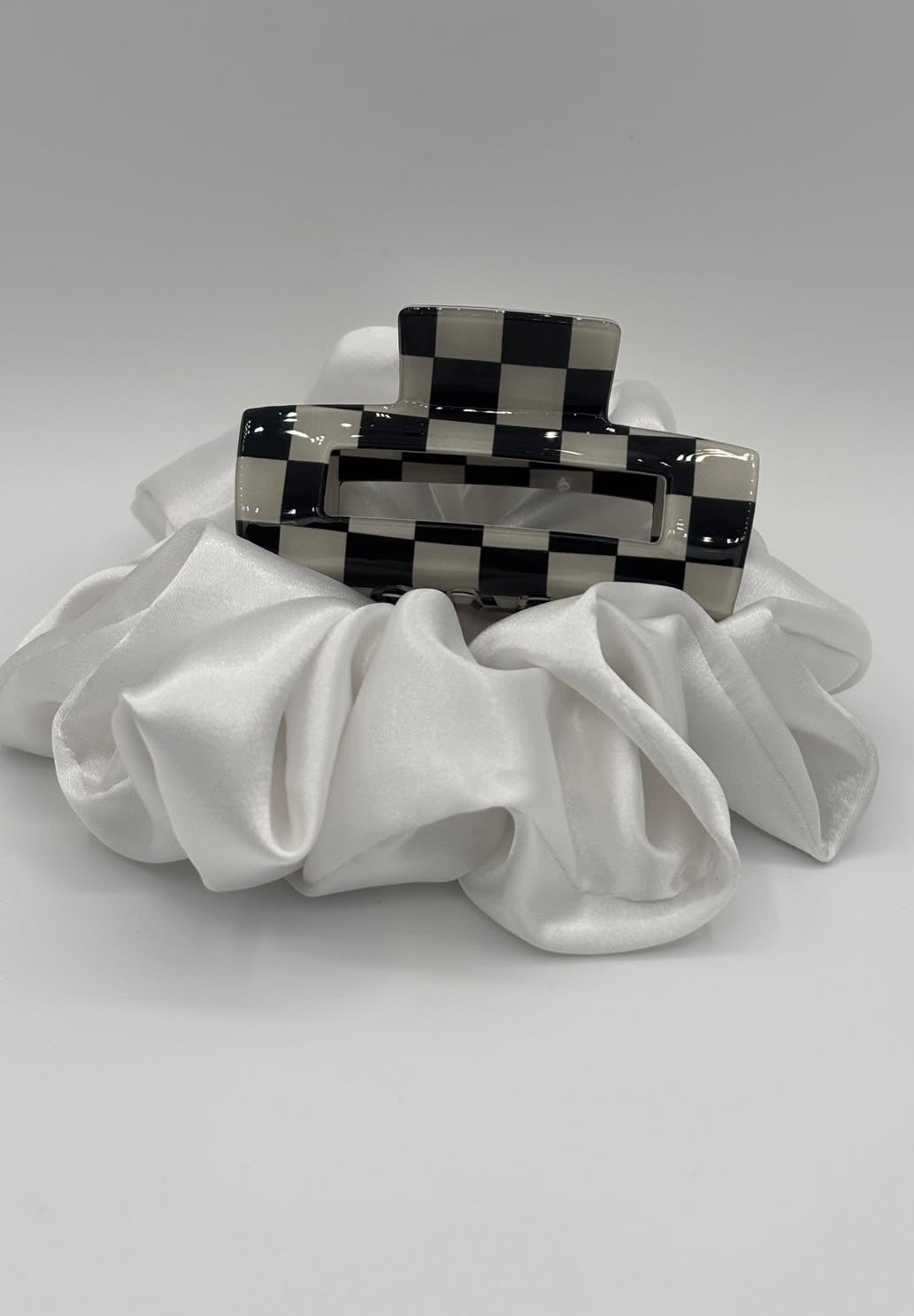 Black Check - Hair Claw