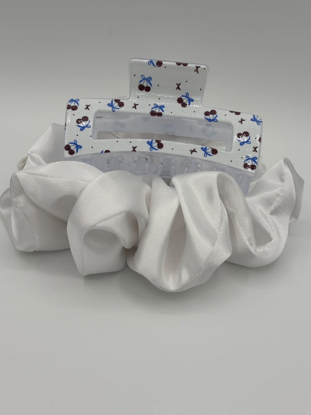 White Cherry Bow - Hair Claw
